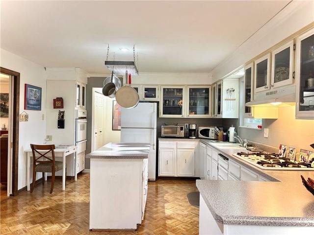 460 Woodland Hills Drive, Churchill Boro, PA 15235