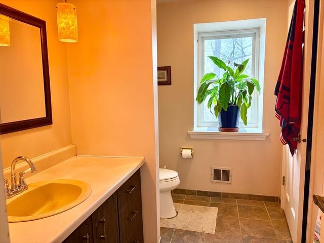 460 Woodland Hills Drive, Churchill Boro, PA 15235