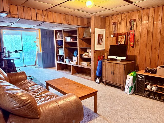 460 Woodland Hills Drive, Churchill Boro, PA 15235