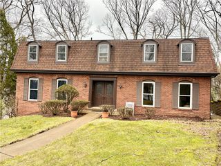 460 Woodland Hills Drive, Churchill Boro, PA 15235