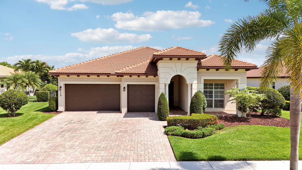 119 Steeple Circle, Jupiter, FL 33458