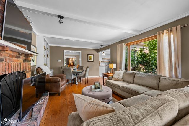 433 Maison Road, Grosse Pointe Farms, MI 48236