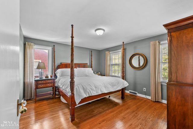 433 Maison Road, Grosse Pointe Farms, MI 48236