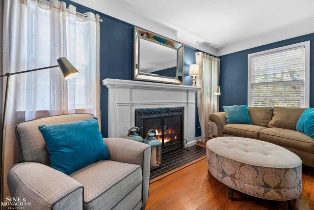 433 Maison Road, Grosse Pointe Farms, MI 48236
