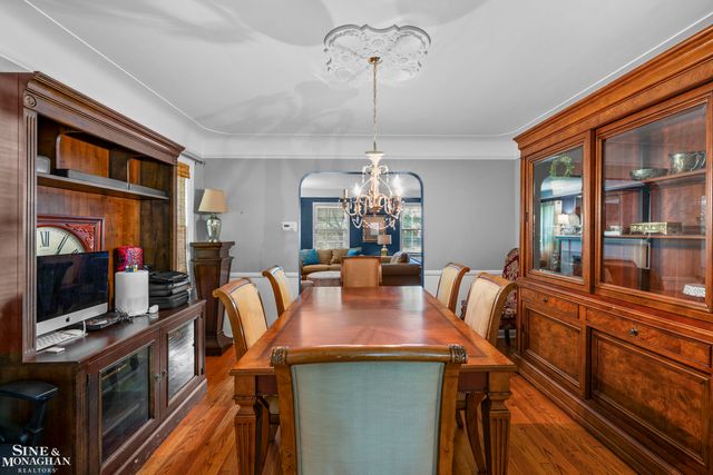433 Maison Road, Grosse Pointe Farms, MI 48236