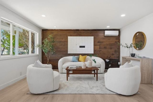 714 Santa Rosa Street, Sunnyvale, CA 94085