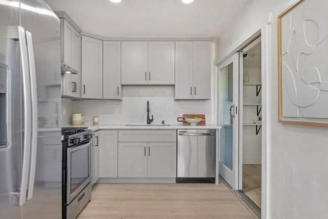 714 Santa Rosa Street, Sunnyvale, CA 94085