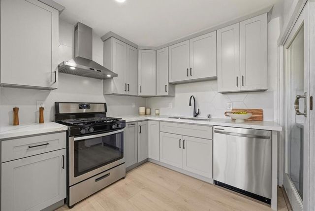 714 Santa Rosa Street, Sunnyvale, CA 94085