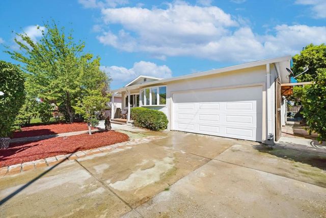 714 Santa Rosa Street, Sunnyvale, CA 94085