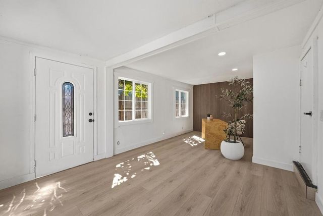 714 Santa Rosa Street, Sunnyvale, CA 94085