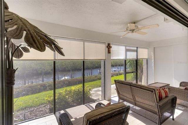8706 54TH AVENUE W 18, Bradenton, FL 34210