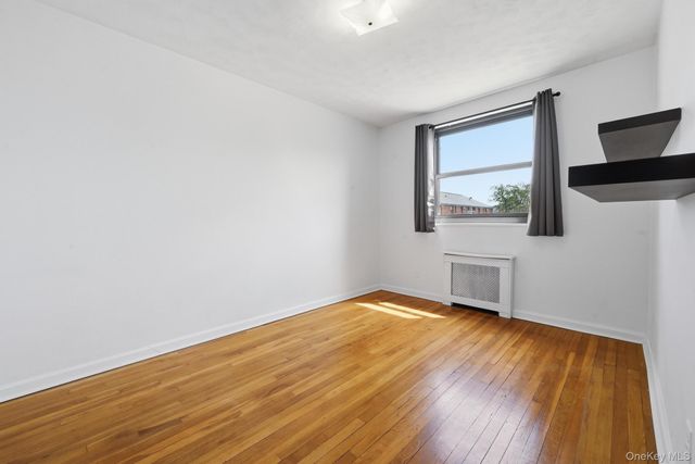 15-43 160th Street 2F, Whitestone, NY 11357