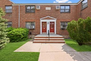 15-43 160th Street 2F, Whitestone, NY 11357