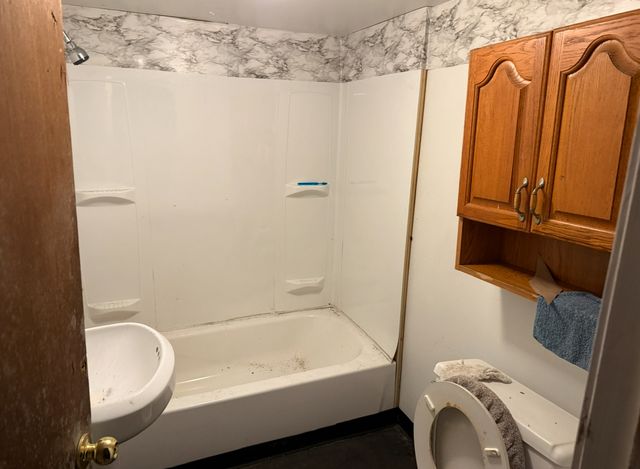7232 S Aberdeen Street, Chicago, IL 60621
