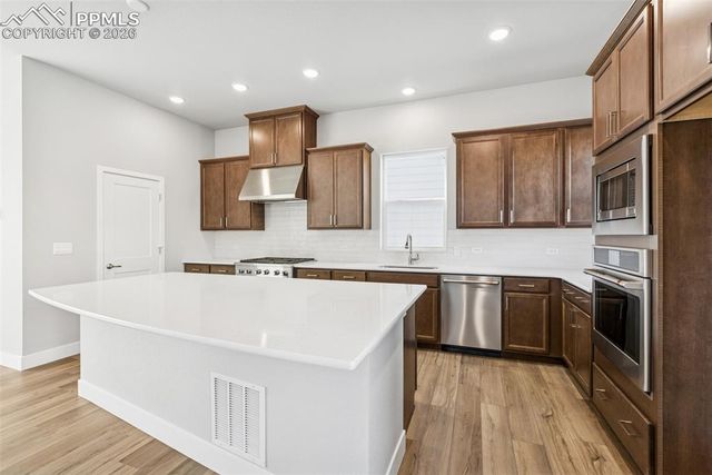 4454 Peak Crest View, Colorado Springs, CO 80918