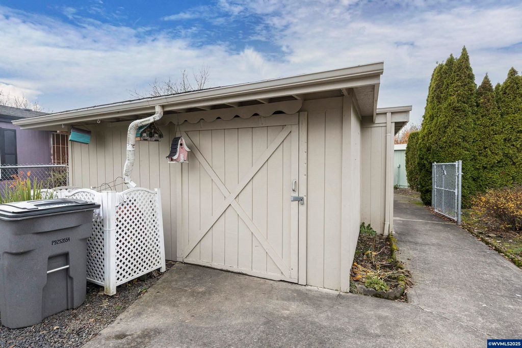 Image 29 of property listing at 1156 SW Westvale St 197, Mcminnville, OR 97128