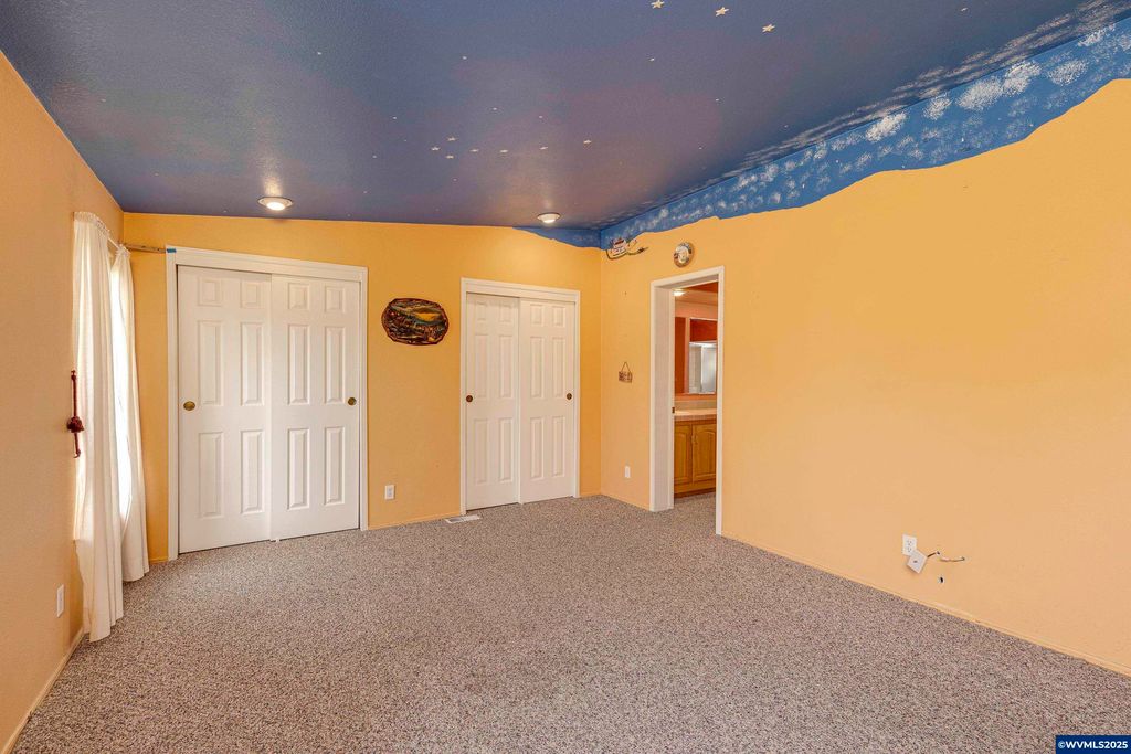 Image 9 of property listing at 1156 SW Westvale St 197, Mcminnville, OR 97128