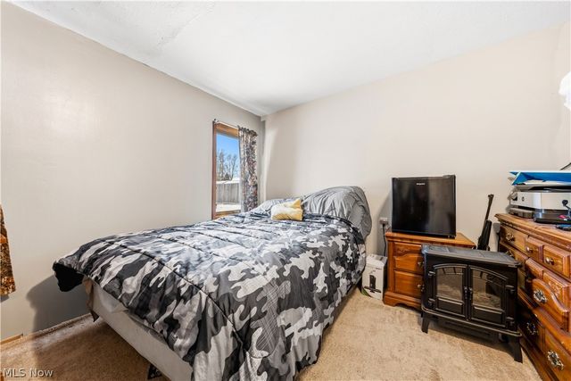 6040 Reynolds Road, Mentor On The Lake, OH 44060