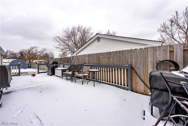 6040 Reynolds Road, Mentor On The Lake, OH 44060