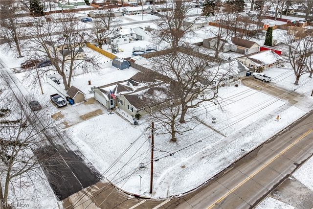 6040 Reynolds Road, Mentor On The Lake, OH 44060