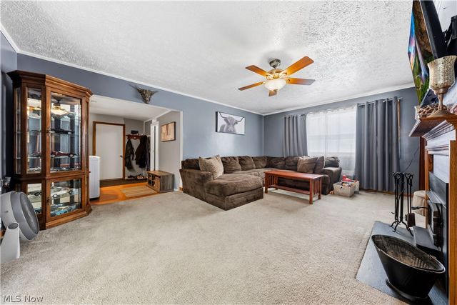 6040 Reynolds Road, Mentor On The Lake, OH 44060