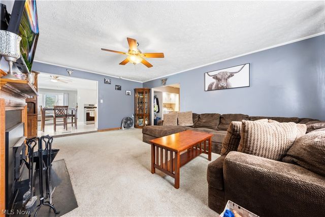 6040 Reynolds Road, Mentor On The Lake, OH 44060