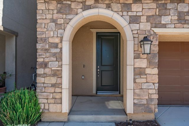 115 Capstone Way S, Madera, CA 93636