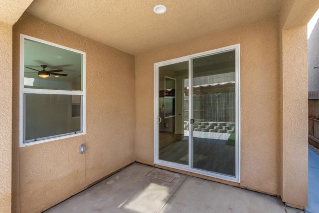 115 Capstone Way S, Madera, CA 93636