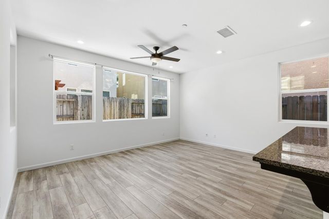 115 Capstone Way S, Madera, CA 93636