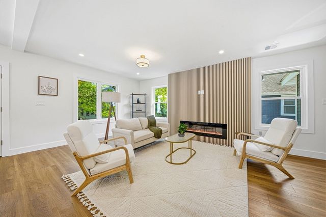 54 Rangeley Rd 54, Newton, MA 02465