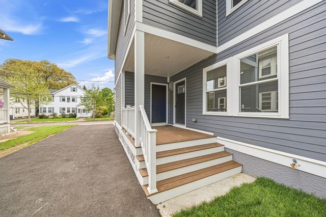 54 Rangeley Rd 54, Newton, MA 02465