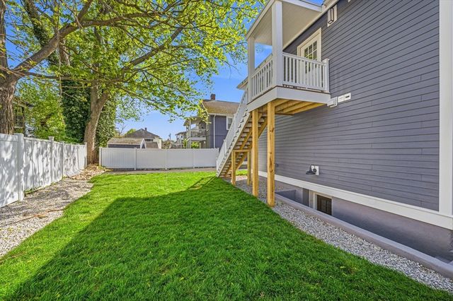 54 Rangeley Rd 54, Newton, MA 02465
