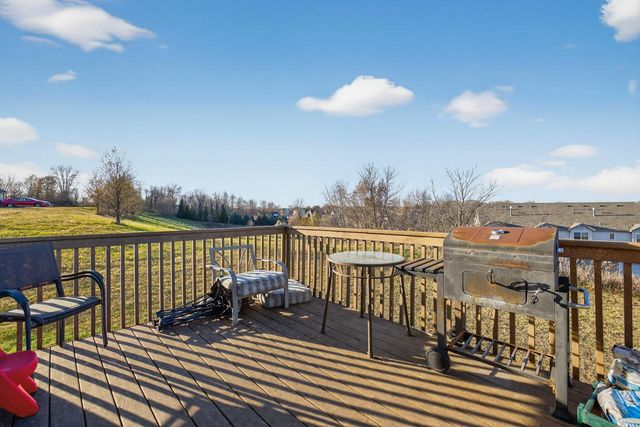 748 Baylee Place SW, Pine Island, MN 55963