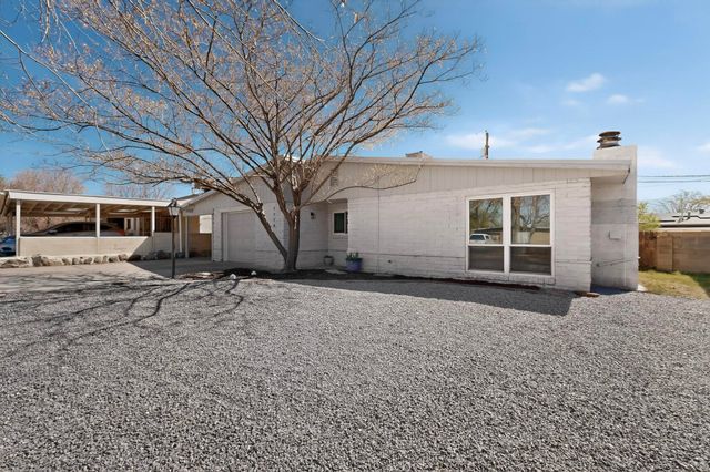 1114 Elizabeth Street NE, Albuquerque, NM 87112