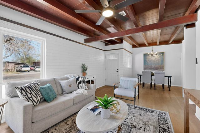 1114 Elizabeth Street NE, Albuquerque, NM 87112