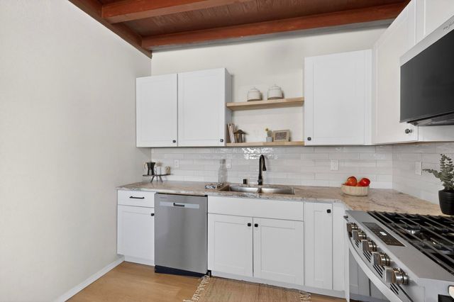 1114 Elizabeth Street NE, Albuquerque, NM 87112