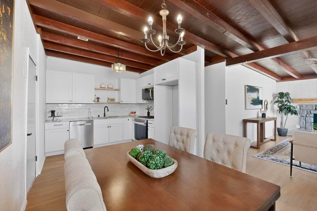 1114 Elizabeth Street NE, Albuquerque, NM 87112