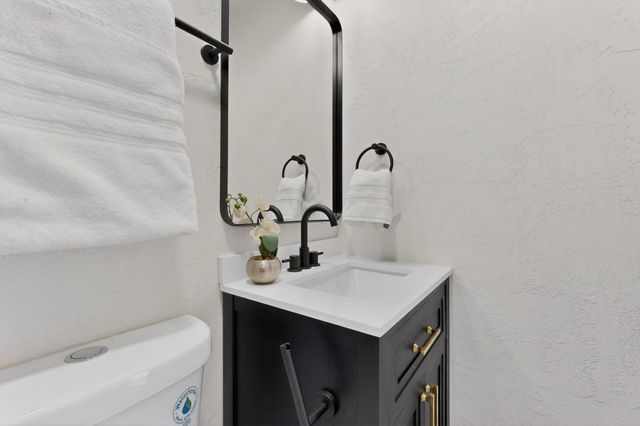 1114 Elizabeth Street NE, Albuquerque, NM 87112