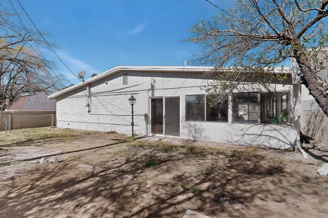 1114 Elizabeth Street NE, Albuquerque, NM 87112