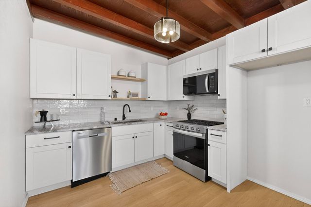 1114 Elizabeth Street NE, Albuquerque, NM 87112