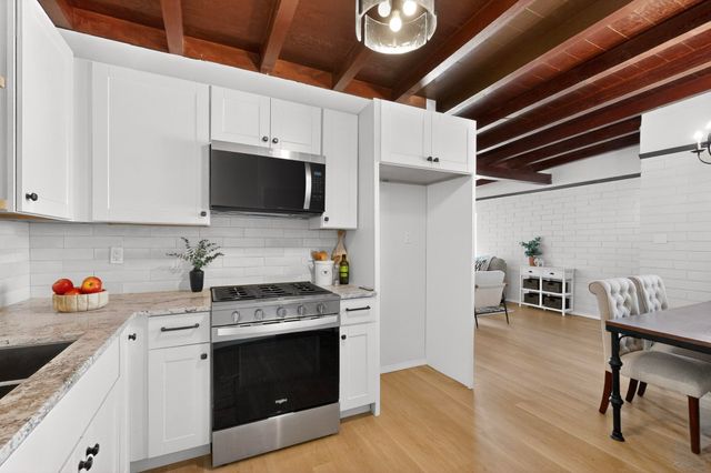 1114 Elizabeth Street NE, Albuquerque, NM 87112