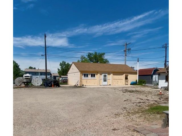 75 N Market St, Keenesburg, CO 80643