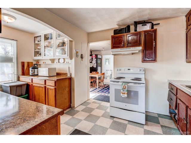 75 N Market St, Keenesburg, CO 80643