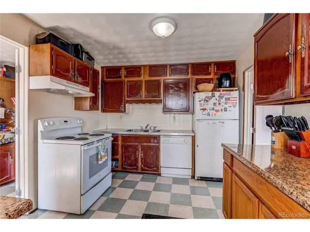 75 N Market St, Keenesburg, CO 80643