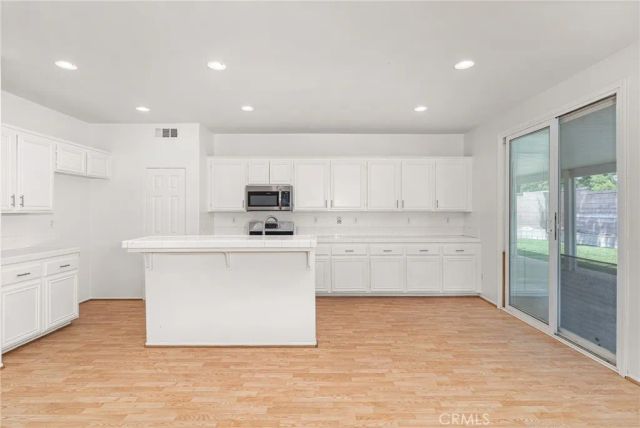 3141 Thoroughbred, Ontario, CA 91761