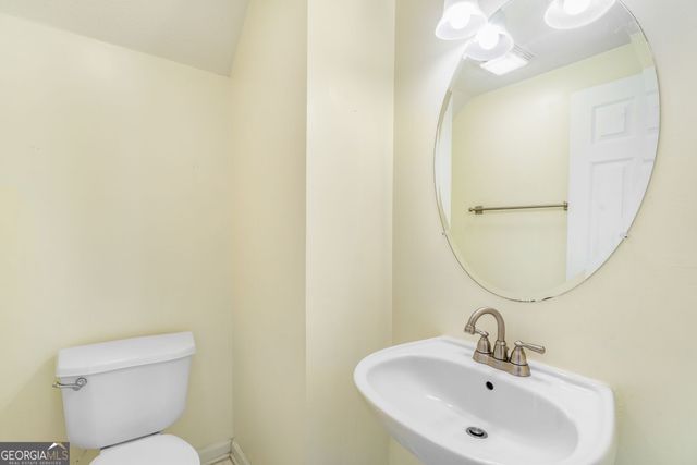 562 Windcroft Circle NW, Acworth, GA 30101