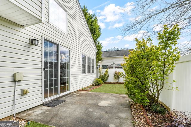 562 Windcroft Circle NW, Acworth, GA 30101