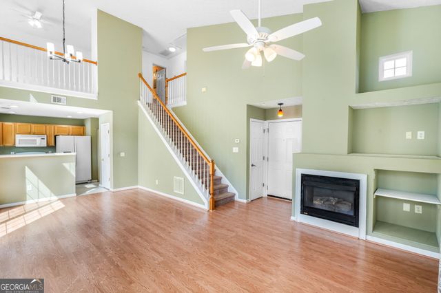 562 Windcroft Circle NW, Acworth, GA 30101