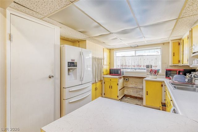 2031 Crawford Street, North Las Vegas, NV 89030