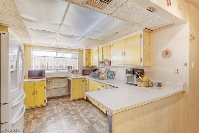 2031 Crawford Street, North Las Vegas, NV 89030